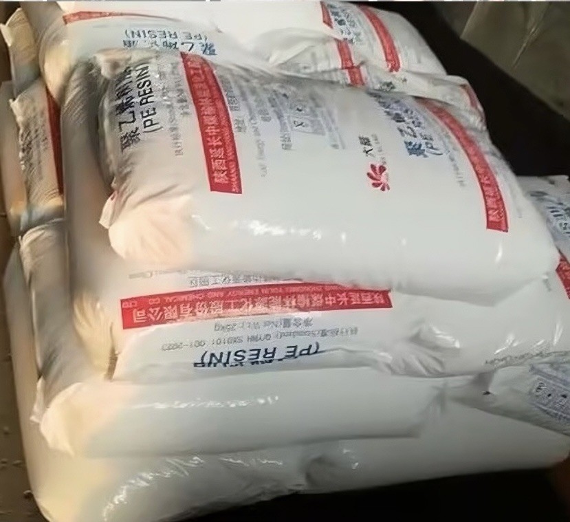 74e0cafa-964c-4657-b927-eecb5a627dc9_स्टैक्ड यांचांग मुख्यभूमि एचडीपीई रेजिन सैक्स.jpg